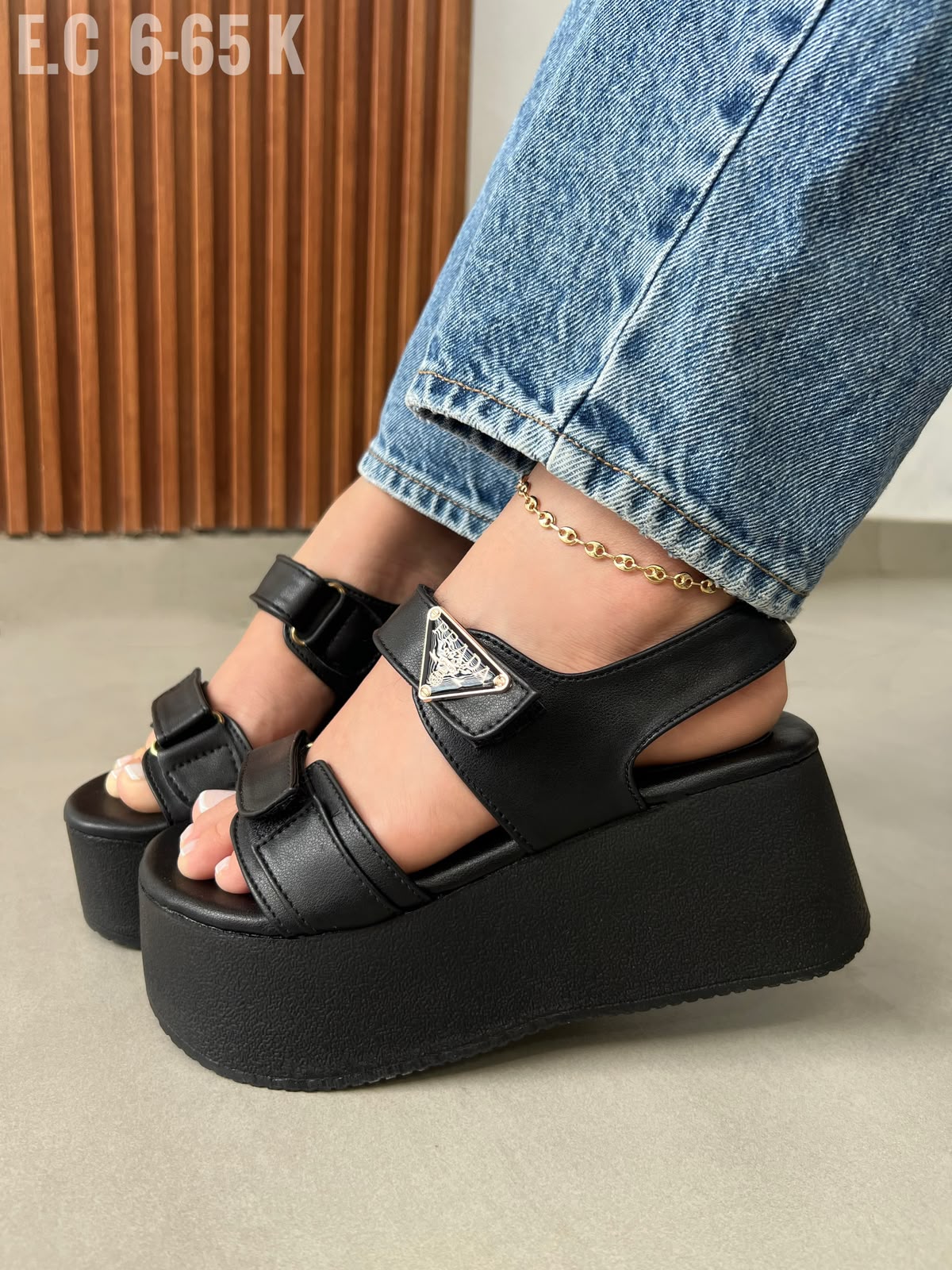 PLATAFORMA PRADA